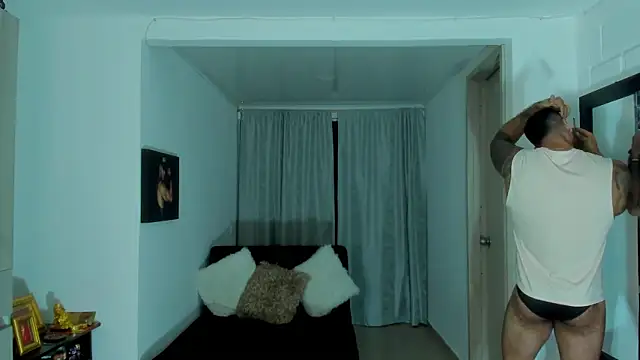 Snapshot of SamirHazard97 chatting on 01/07/26, 03:00 SamirHazard97 online show from 01/07/26, 03:00