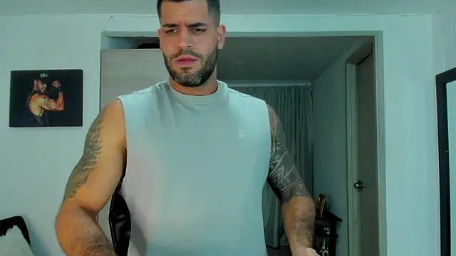 Snapshot of SamirHazard97 chatting on 02/10/26, 02:54 SamirHazard97 online show from 02/10/26, 02:54