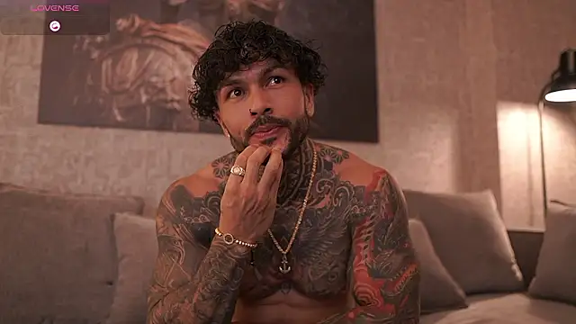 Snapshot of mariano_costa chatting on 02/01/26, 12:31 mariano costa online show from 02/01/26, 12:31