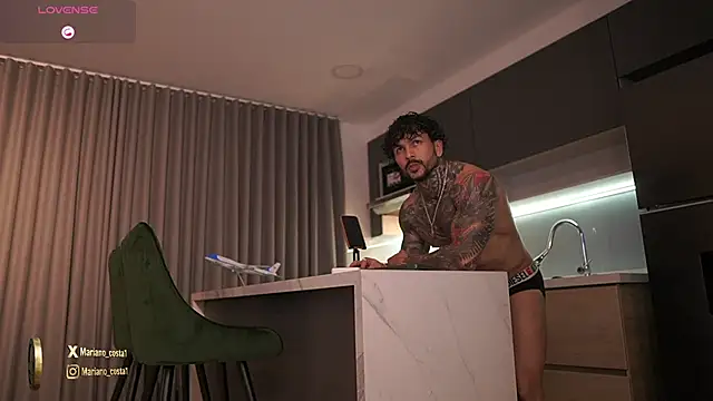 Snapshot of mariano_costa chatting on 02/13/26, 12:54 mariano costa online show from 02/13/26, 12:54