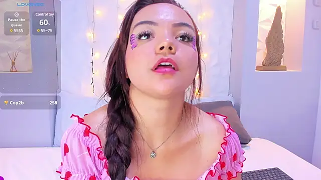 EmilyRouss  online show from 03/14/25, 10:16