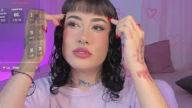 melody suarez online show from 11/19/25, 10:54