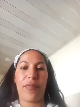 Snapshot of michel_ex33 chatting on 01/22/25, 04:23 michel ex33 online show from 01/22/25, 04:23