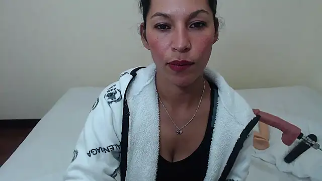 Snapshot of michel_ex33 chatting on 03/16/25, 08:32 michel ex33 online show from 03/16/25, 08:32