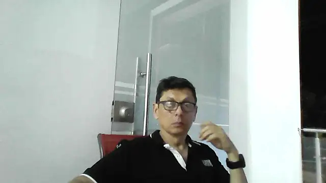 Snapshot of MarcusKelvin chatting on 06/12/26, 02:42 MarcusKelvin online show from 06/12/26, 02:42
