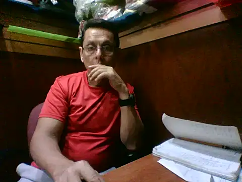Snapshot of MarcusKelvin chatting on 11/13/25, 03:49 MarcusKelvin online show from 11/13/25, 03:49