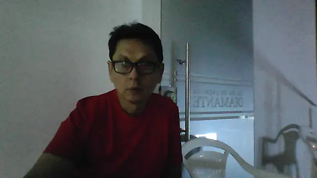 Snapshot of MarcusKelvin chatting on 05/09/26, 04:27 MarcusKelvin online show from 05/09/26, 04:27
