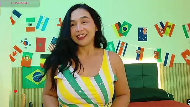 Snapshot of DIOSA-HOT chatting on 06/14/26, 10:27 DIOSA-HOT online show from 06/14/26, 10:27