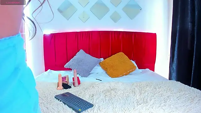 Cristal moon1 online show from 03/16/25, 08:54