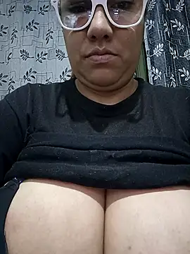 Snapshot of federica_bigboobs chatting on 02/23/25, 10:20 federica bigboobs online show from 02/23/25, 10:20