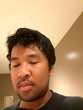 Snapshot of bigasianloads25 chatting on 10/01/25, 08:24 bigasianloads25 online show from 10/01/25, 08:24