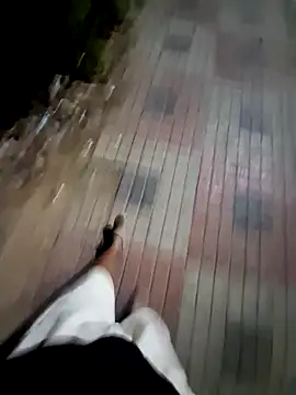 Snapshot of divyansh_hyderabadi chatting on 02/17/25, 11:54 divyansh hyderabadi online show from 02/17/25, 11:54