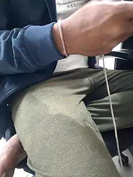 divyansh hyderabadi online show from 12/19/25, 12:51