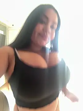 Snapshot of valeria2019hot chatting on 02/17/25, 10:05 valeria2019hot online show from 02/17/25, 10:05