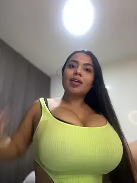 Snapshot of valeria2019hot chatting on 12/14/24, 02:11 valeria2019hot online show from 12/14/24, 02:11
