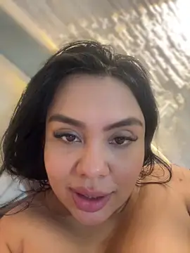 Snapshot of valeria2019hot chatting on 12/13/24, 11:06 valeria2019hot online show from 12/13/24, 11:06