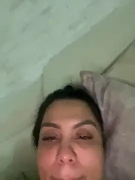 Snapshot of valeria2019hot chatting on 03/02/25, 03:45 valeria2019hot online show from 03/02/25, 03:45