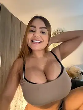 Snapshot of valeria2019hot chatting on 03/10/26, 01:26 valeria2019hot online show from 03/10/26, 01:26