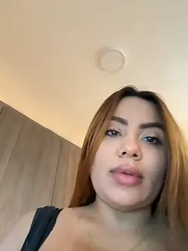 Snapshot of valeria2019hot chatting on 03/13/26, 01:05 valeria2019hot online show from 03/13/26, 01:05
