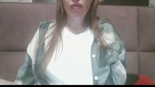 Sladkiegubki online show from 11/15/25, 09:52