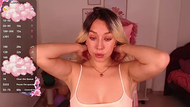 Snapshot of Dahlia__espresso chatting on 09/22/25, 06:58 Dahlia espresso online show from 09/22/25, 06:58