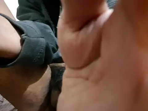 Snapshot of Jonrobinso chatting on 02/05/26, 04:25 Jonrobinso online show from 02/05/26, 04:25