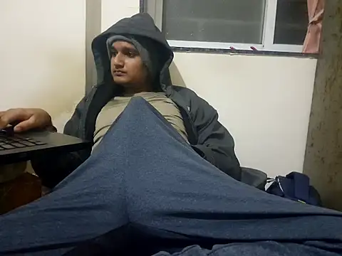 Snapshot of Jonrobinso chatting on 01/08/26, 04:35 Jonrobinso online show from 01/08/26, 04:35