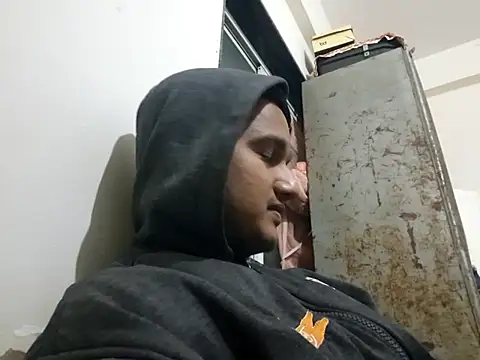 Snapshot of Jonrobinso chatting on 01/09/26, 05:09 Jonrobinso online show from 01/09/26, 05:09