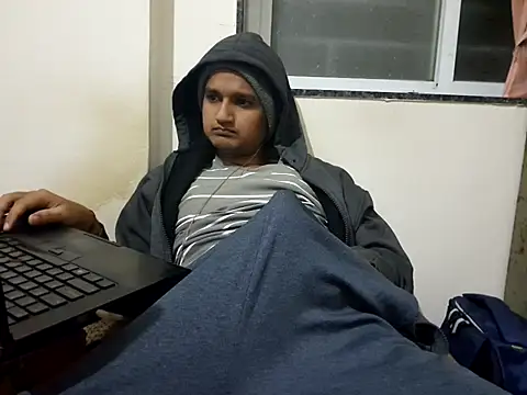 Snapshot of Jonrobinso chatting on 12/20/25, 04:21 Jonrobinso online show from 12/20/25, 04:21