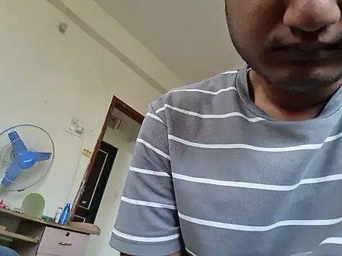 Snapshot of Jonrobinso chatting on 12/20/25, 04:15 Jonrobinso online show from 12/20/25, 04:15