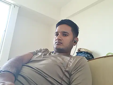 Jonrobinso online show from 04/04/26, 05:36