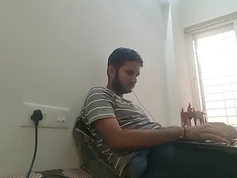 Jonrobinso online show from 05/17/26, 01:33
