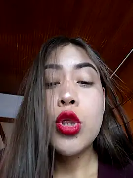 Snapshot of Maralains chatting on 05/05/26, 05:43 Maralains online show from 05/05/26, 05:43