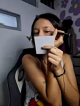 Snapshot of _Denis_sweet chatting on 01/24/25, 01:24 Denis sweet online show from 01/24/25, 01:24