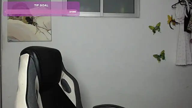 Snapshot of _Denis_sweet chatting on 01/24/25, 11:23 Denis sweet online show from 01/24/25, 11:23
