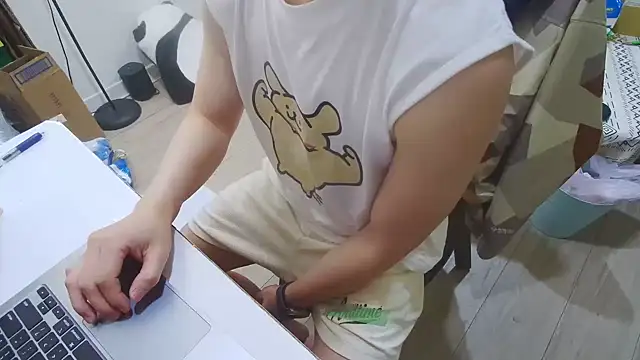 AnthroTw online show from 09/29/25, 03:06