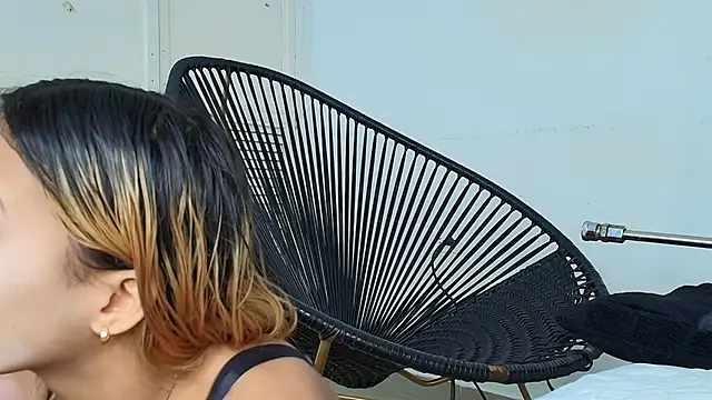 Snapshot of miranda_villa chatting on 10/14/25, 01:12 miranda villa online show from 10/14/25, 01:12