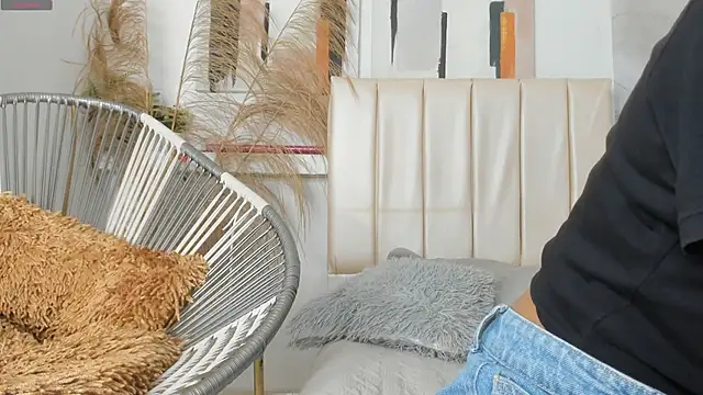 miranda villa online show from 04/09/26, 12:22