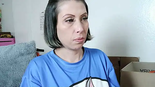 alixia81 online show from 01/15/26, 09:29