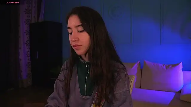 Belle Via online show from 04/15/26, 07:18