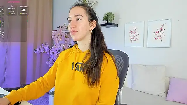 Belle Via online show from 03/25/26, 01:32