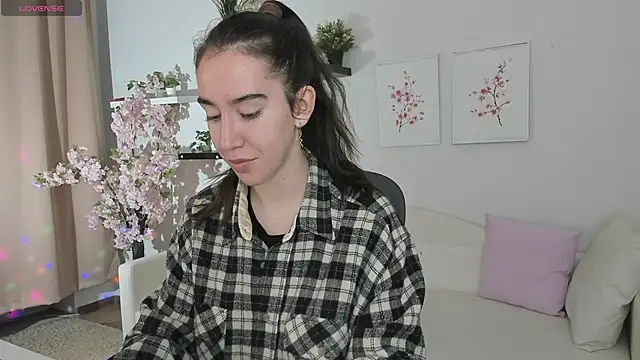 Belle Via online show from 04/14/26, 02:44