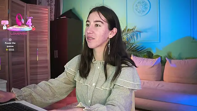 Belle Via online show from 09/18/25, 03:59