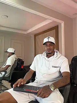 AaronCruz  online show from 03/18/26, 10:43