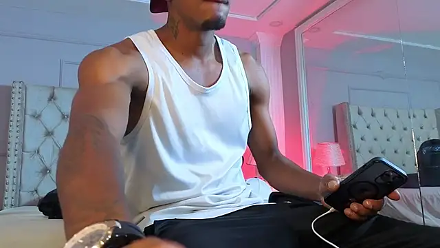 AaronCruz  online show from 05/09/26, 07:50