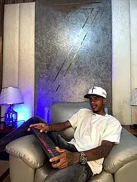 AaronCruz  online show from 01/05/26, 08:01