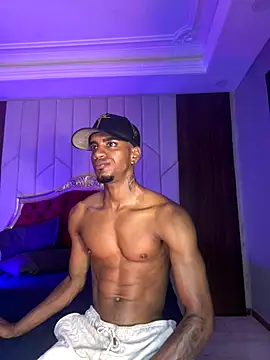 AaronCruz  online show from 11/26/25, 10:04