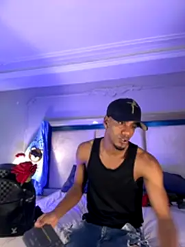 AaronCruz  online show from 12/02/25, 10:00