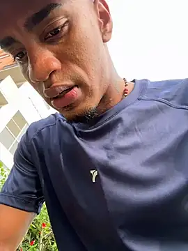 Snapshot of AaronCruz_ chatting on 02/23/25, 12:48 AaronCruz online show from 02/23/25, 12:48