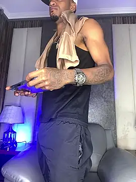 AaronCruz  online show from 01/06/26, 07:51